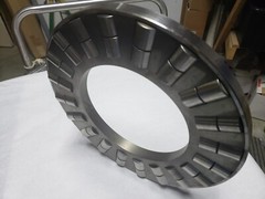 T-752 THRUST ROLLER BEARING 13.9″ OD 8.09″ ID NNB