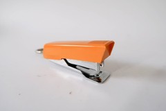 NOS Vintage Petrus Bambina 202 Mini Stapler Keychain Orange Spain New in Box