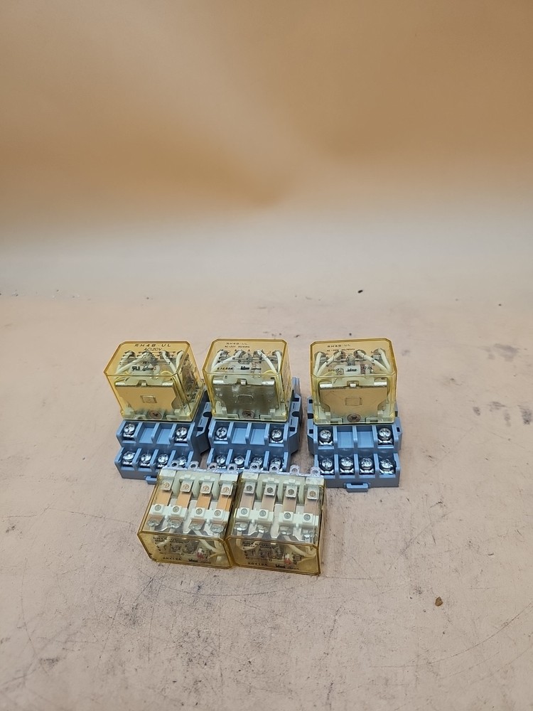 LOT OF 5 IDEC RH4B-UL General Purpose Relays, AC120V 50/60Hz