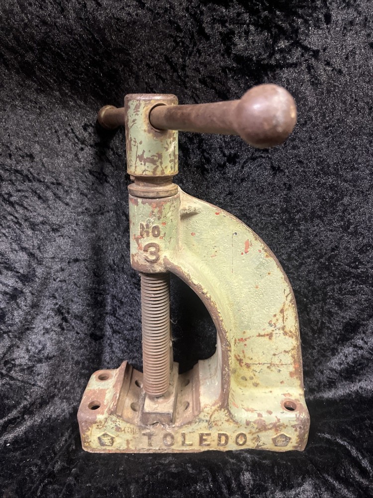 Vintage Toledo No. 3 Specialty Pipe Vise