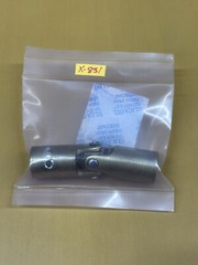 QTY 1 UNKNOWN MAKER SOLID BRASS UNIVERSAL JOINT 1/4″ BORE BOTH ENDS 2 SET SCREWS