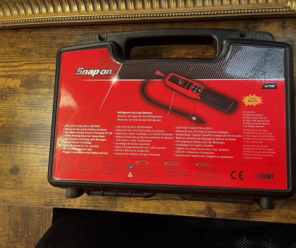 Snap-on ACT900 Dual Mode Leak Detector LED UV Light R-134a/1234yf Case