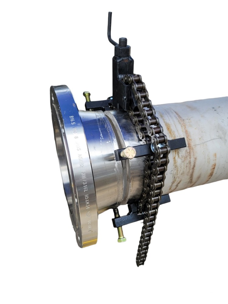 Pipe fitting alignment clamp 24″
