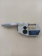 MITUTOYO MDC-25M Digital Micrometer Measuring Tool Japan