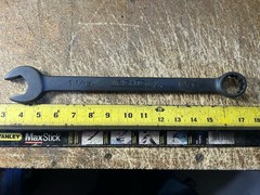 Wright Grip 2.0 31134 Black Oxide Combination Wrench 12 Point 1-1/16”