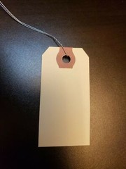 Size 1 Manila Inventory Shipping Hang Tags with Wire 2 3/4″ x 1 3/8″ Wired Tags