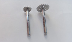 New 2pcs Set of Dental Implant Saw Disk Cutting tool 7mm 10mm 0.3mm disk Latch