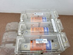 Ferraz FBJ200SO Fuseblock Disconnect J200A 3P Side Handle AJT125 Fuses