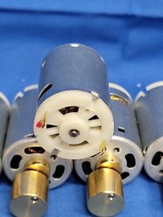 5pcs – Nichibo 12V Vibrating / Massager, 5 Pole, 28mm Dia. DC Motor 5 Pack