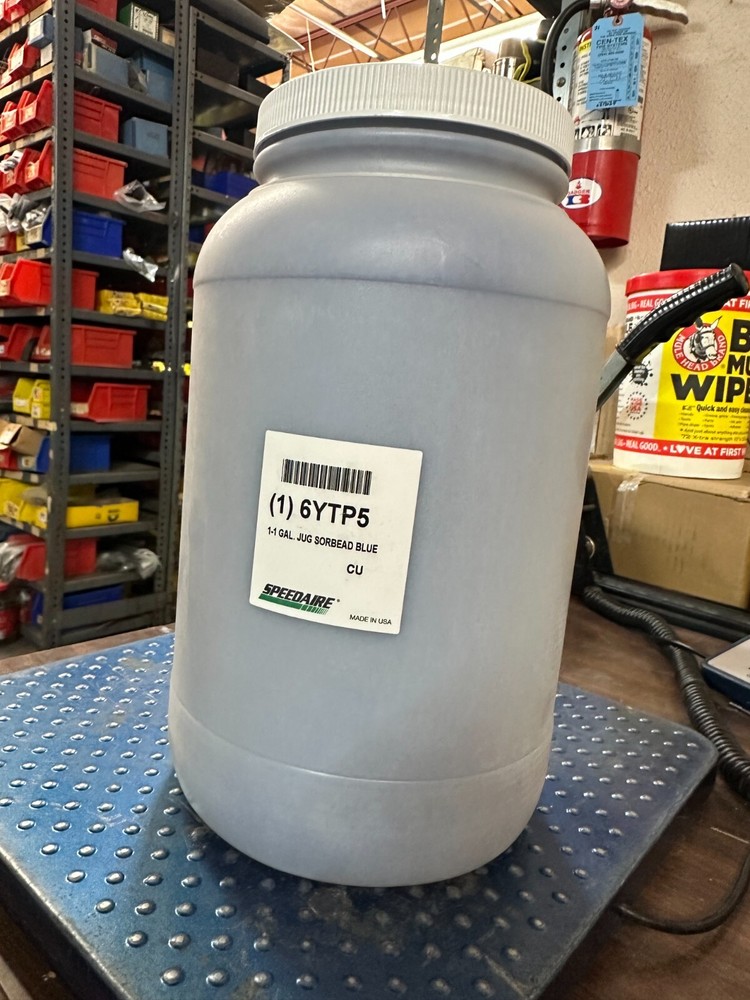 Speedaire 6Ytp5 Desiccant Silica Gel, Replacement, Bottle, 1 Gal, For 2Ynl6, 4