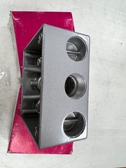 👀 2) NEW MULBERRY 2G BOX W/ LUGS FIVE 3/4″ HUBS 30254 LOT OF 2