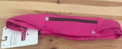 NWT large/ extra large Lululemon Fast and free Run Belt sonic pink