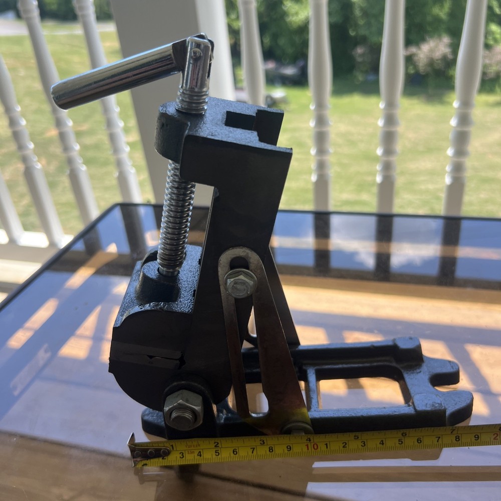 Tilting Machinist Drill Press Milling Machine Vise Looks To Be Unused
