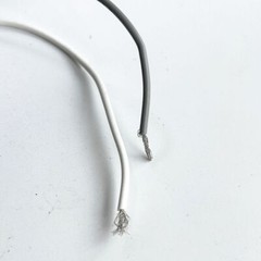 CBB61 250V 1/2/3/3.5/4/5/6/7/8/9/10/12/15/18/20/24/25/30 UF Capacitor 2 Wires