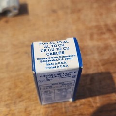 ONE- NEW, OLD STOCK, BOX OF 2 – THOMAS & BETTS 63105 H-TAP SHIPS FREE