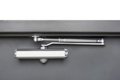 commercial door closer uh4031