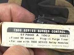 Honeywell Burner Control Fixed 90sec Plug-In Purge Timer P/N ST7800 A 1602