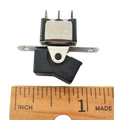 (25x) DPDT ON-NONE-ON 5A 120VAC / 28VDC – 2A 250VAC Rocker Switch – Solder