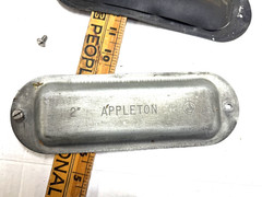APPLETON 2″ LB Iron Form 35 Conduit Pulling Body W/ Gasket & Cover, Malleable
