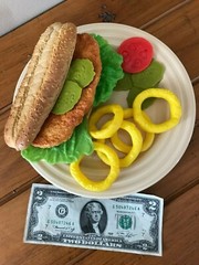 REALISTIC FAKE REPLICA PLAY FOOD PROP ● MTC RUBBER CHICKEN SANDWICH ONION RINGS