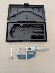 MITUTOYO MDC-25M Digital Micrometer Measuring Tool Japan