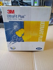 3M (340-6004) Medium 26 dB NRR Push-In Reuseable Corded Earplugs – Pack of 100