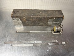 Starrett 452 Cylinder Bore Guage Tool with Orignal Wood Box