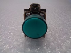 SCHNEIDER ELECTRIC ZBV-G3 PUSHBUTTON W/CONTACT BLOCK GREEN NSNP
