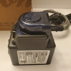 “New” STENNER PUMP E20FXBA2S6 With Cable & Class 2 Power Unit 80PSI 2.7 Oz./min