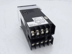 New In Box OMRON H5CX-A-N H5CXAN 100-240VAC Digital Chronograph Timer Relay