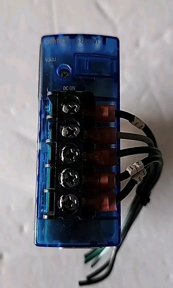 Omron S8VM-05024 CD Power Supply AC100/240V, 50/60Hz Free Shipping