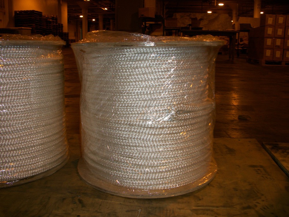 5/8″ x 600′ Polyester Double Braid cable pulling rope w/ 6″ eyes on each end