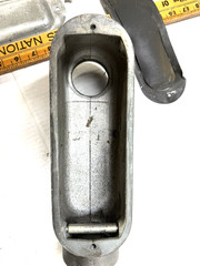 APPLETON 2″ LB Iron Form 35 Conduit Pulling Body W/ Gasket & Cover, Malleable