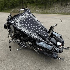 THIGHBRUSH® – LA NOCHE – Water Repellent Motorcycle Cover and Sunshade