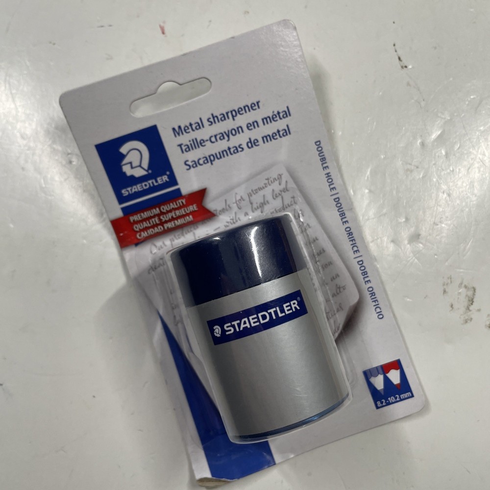 STAEDTLER Manual Pencil Sharpener Blue/Silver (512 001 BK 03)