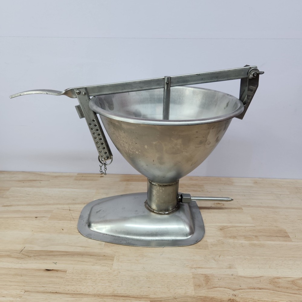 Chicago Metallic 10001 Stainless Steel 5 Quart Manual Cake/Donut Filler