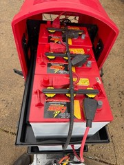 Betco® XT3 27 Battery floor Burnisher