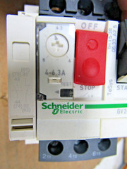 🔥SCHNEIDER TELEMECANIQUE 4-6.3A MOTOR CONTROLLER DISCONNECT 5 HP GV2ME10 GVAN11