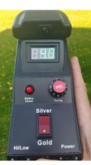 TREASUE FINDER LONG RANGE LOCATOR METAL DETECTOR TARGETS GOLD AND SILVER CACHES