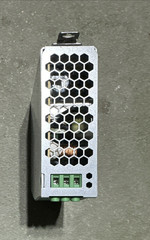 MEAN WELL EDR-120-24 DIN RAIL POWER SUPPLY OUTPUT 24VDC 5A INPUT 100-240VAC 2.6A