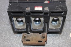 SQUARE D I-LINE CIRCUIT BREAKER LA36350 350 AMP 3-POLE 600 VAC