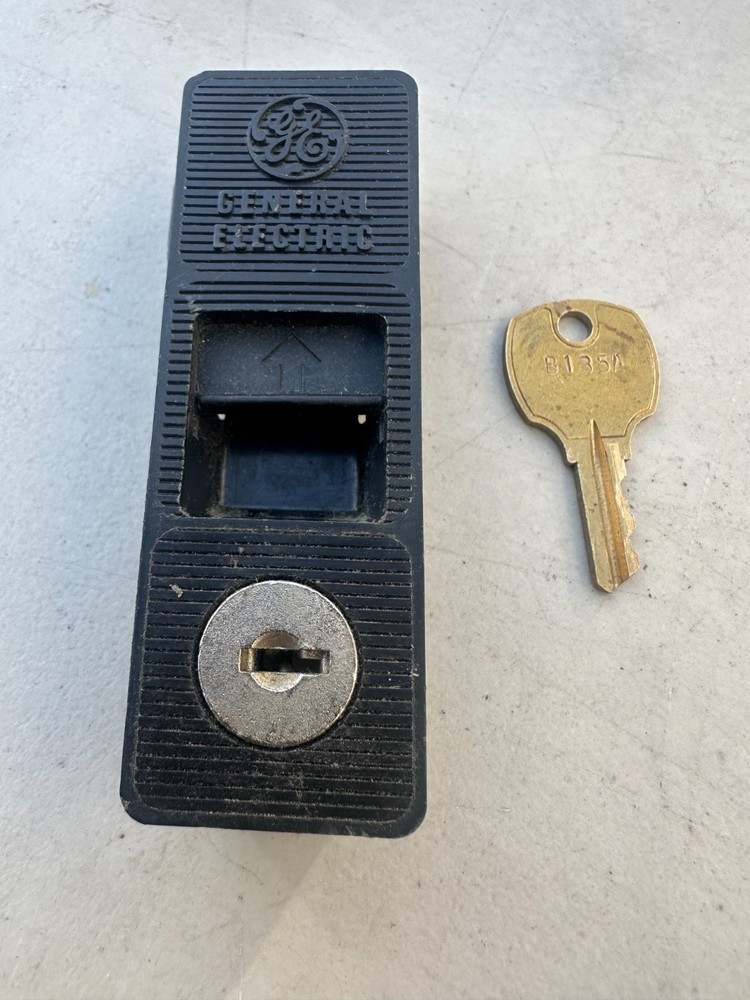 B135A GE Panelboard Lock with Key