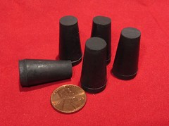 5 pcs – #00 Tapered Rubber Stopper – 3/8″ to 9/16″ Solid, Vial, Test Tube, Cork