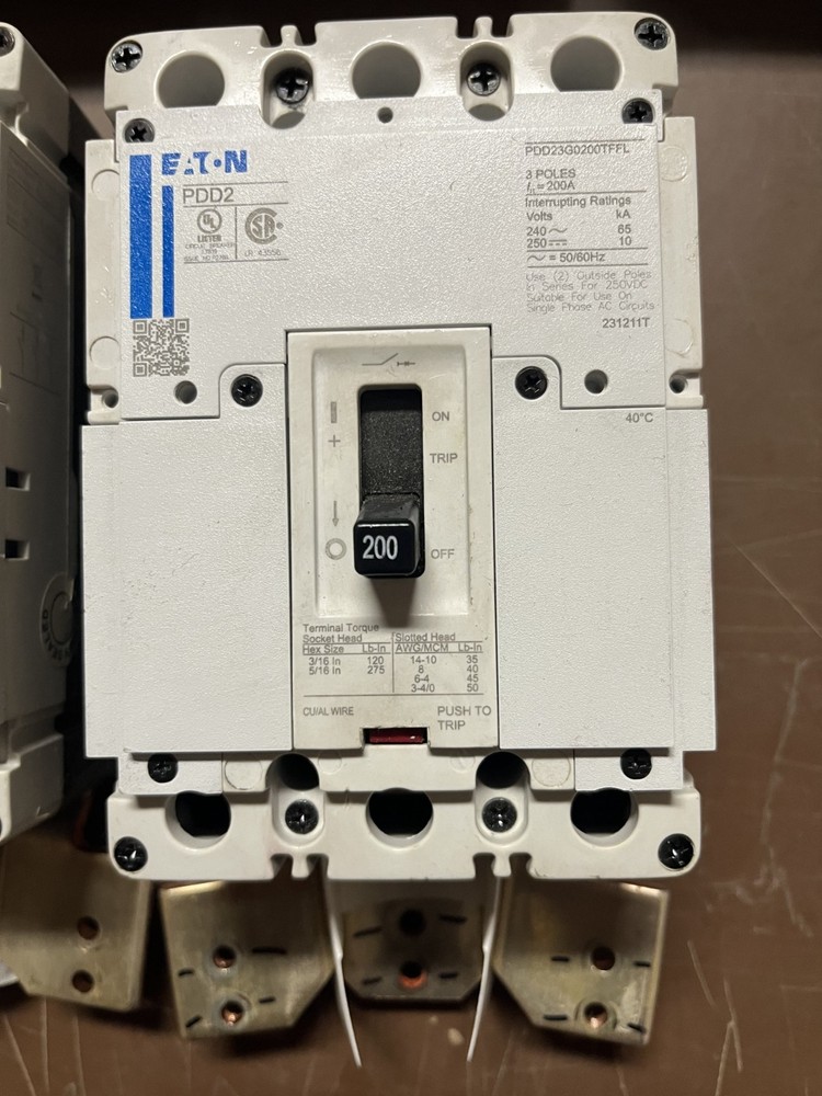 EATON PDD23G0200TFFL PDD2 3 POLE 200 AMP 240v CIRCUIT BREAKER NEW TAKE OUTS