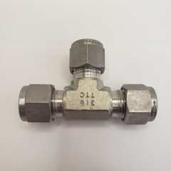 1 Swagelok Stainless Steel 3/8″ Union Tee SS-600-3 Brand New
