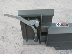 Mini Universal to Full Size Standard Skid Steer Adapter Conversion USA 835010