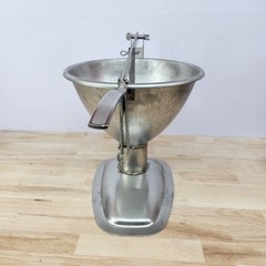 Chicago Metallic 10001 Stainless Steel 5 Quart Manual Cake/Donut Filler