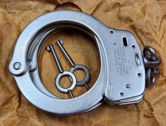 NOS Vintage 80s Smith & Wesson Nickel M-100 Handcuffs Made in USA With 2 Keys