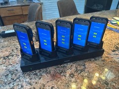 Panasonic FZ-N1EB ToughBook Mobile Handheld Scanner Unlocked Lot Of 5 W/DockChrg