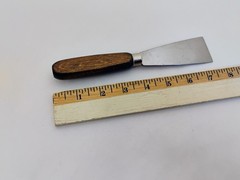 Russell Green River Works USA 1.5″ Stiff Blade Scraper Blunt Tip Putty Knife